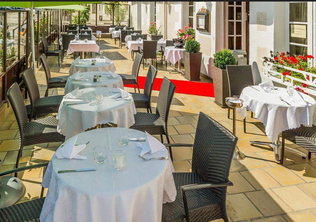 Hotel Absolue Renaissance Magny-Cours Zewnętrze zdjęcie