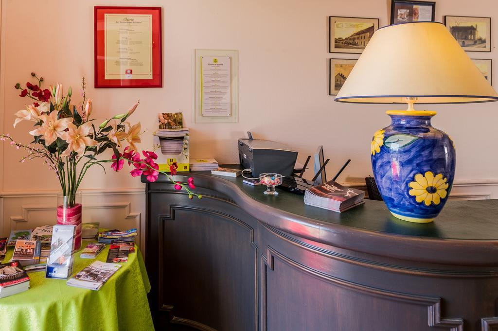 Hotel Absolue Renaissance Magny-Cours Zewnętrze zdjęcie