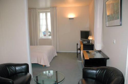 Hotel Absolue Renaissance Magny-Cours Zewnętrze zdjęcie