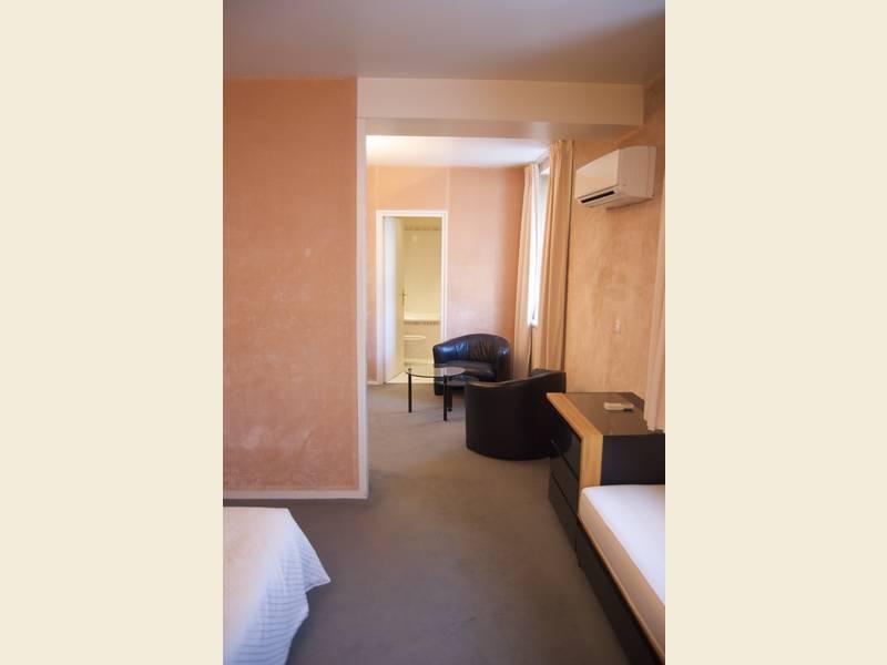 Hotel Absolue Renaissance Magny-Cours Zewnętrze zdjęcie