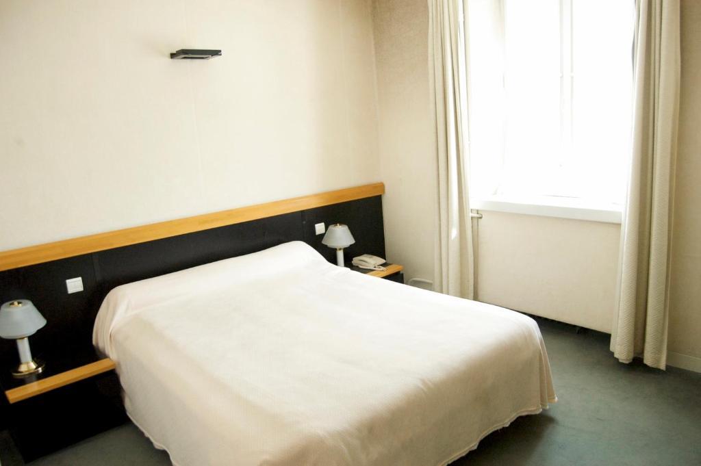 Hotel Absolue Renaissance Magny-Cours Zewnętrze zdjęcie